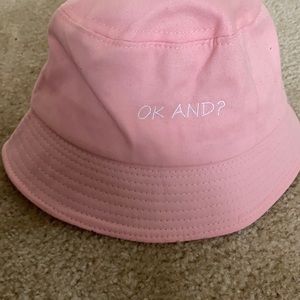 “ ok and?” Pink bucket hat